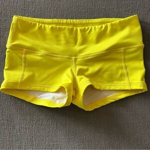 Fleo Yellow Shorts Size S